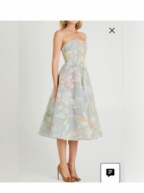 NWOT Helsi Vivi Floral Strapless Tea length